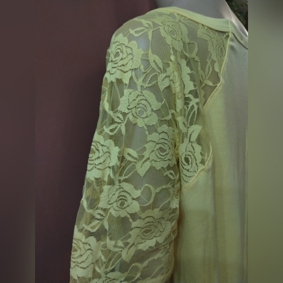 Zenna women's size 1x yellow with lace sleeves blouse shirt top - Picture 4 of 8